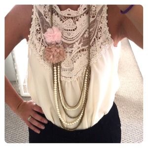 Very Chic Long Necklace