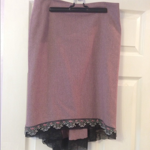 Elevensies skirt size 6. Lavender pink