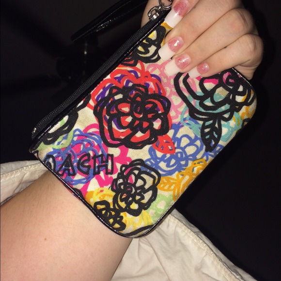 Coach wristlet - Picture 3 of 4