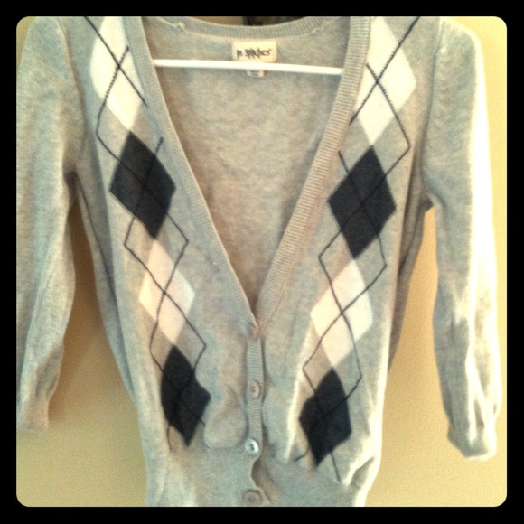 Closeout****Grey cardigan M
