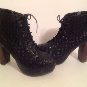 BUCCO ITALI JEFFREY CAMPBELL SYLE BOOTS SIZE 71/2