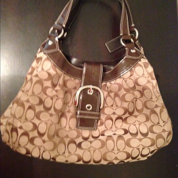 Coach Soho Signature Large Pleated Lynne Hobo Bag