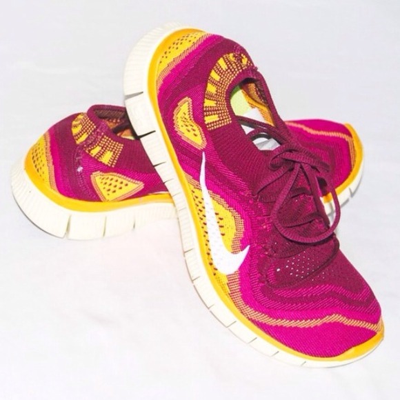 Nike Shoes - Nike free fly knit NWOB