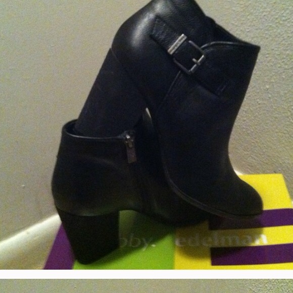 Libby Edelman Bootie - Picture 2 of 3