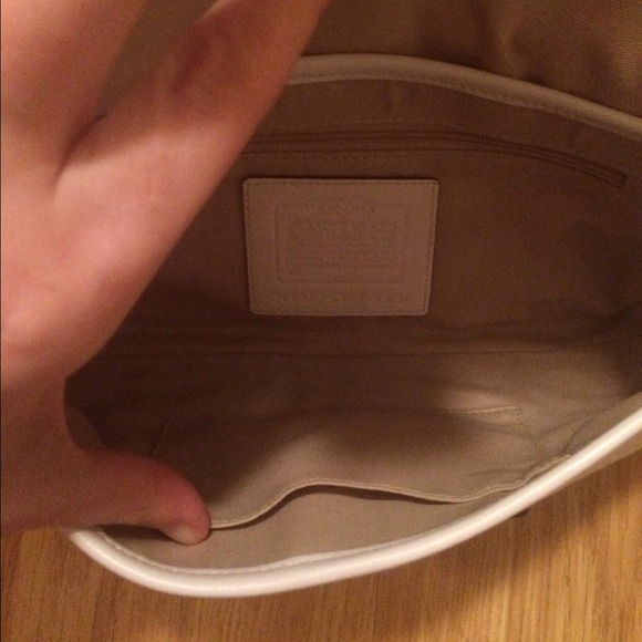 🎀HP🎀 Coach bumblebee purse bundle set - Picture 3 of 4