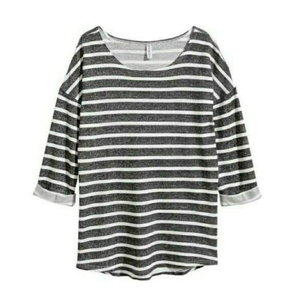 Striped Knit Pullover / Sweatshirt