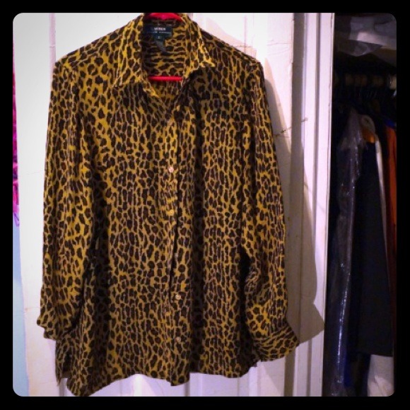 Ralph Lauren Tops - Ralph Lauren silk cheetah print button up blouse