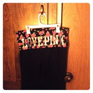 Size M Victorias Secret Pink yoga  🎉Xmas sale🎉
