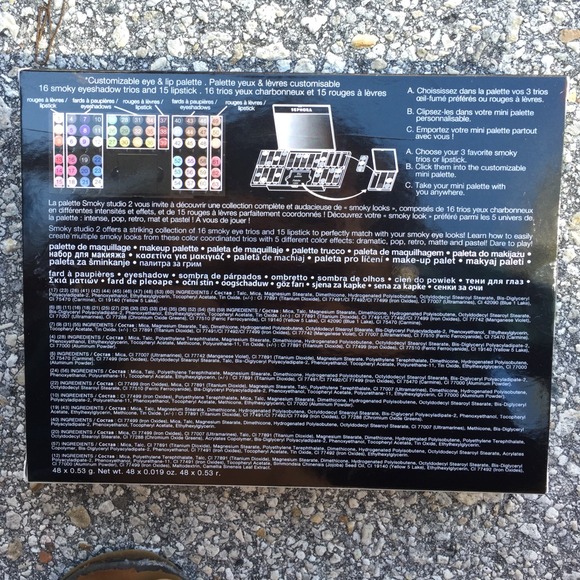 A Sephora eyeshadow palette - Picture 2 of 3