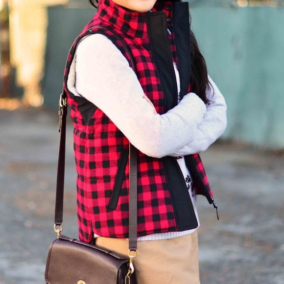Madewell Tops - 🎉PM_Editor Share🎉 Madewell Vest in Buffalo Plaid