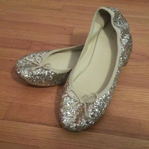 Gold sparkle flats