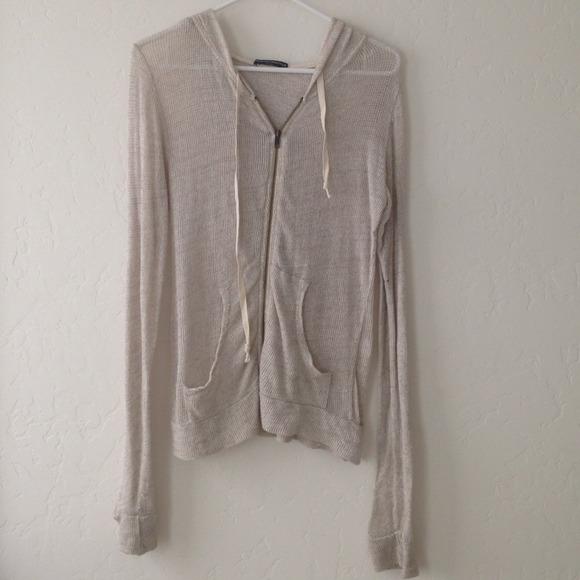 Brandy Melville Sweaters - Worn once brandy melville zip up