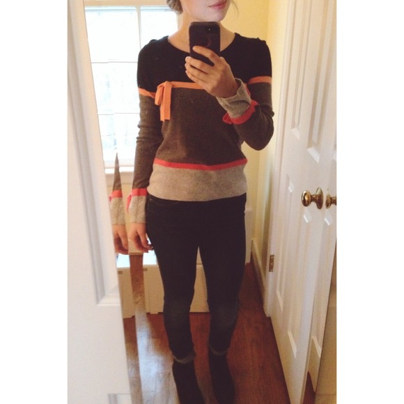 ♥️SOLD Anthropologie sweater - Picture 4 of 4