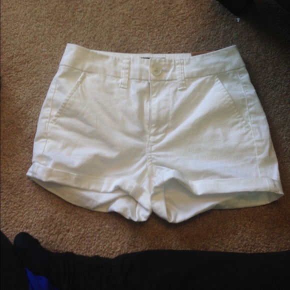 ae white shorts