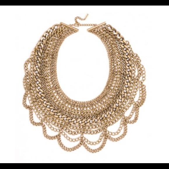 Jewelry - 1 HOUR SALE!!!Gold Bib Necklace