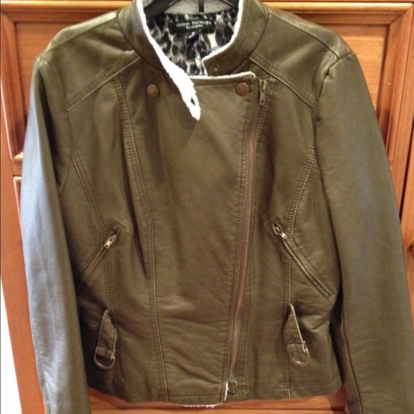 Jacket - Picture 1 of 4