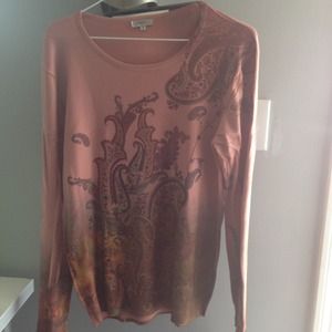 Light fall  sweater never worn tags still on it