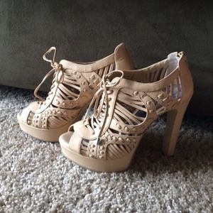 Gianni Bini booties 💥one day sale💥