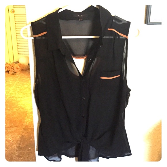 Black tie tank top