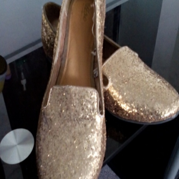 Shoe