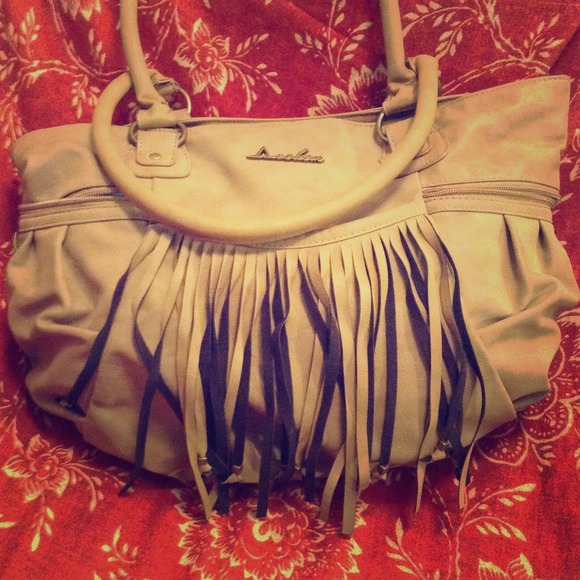 Sold - Picture 1 of 3