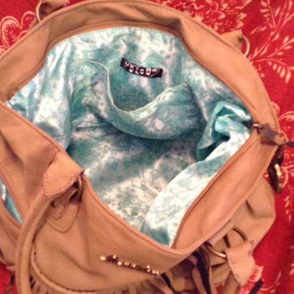 Sold - Picture 3 of 3