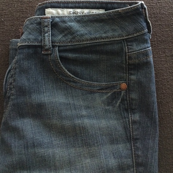 DKNY blue jeans!💥