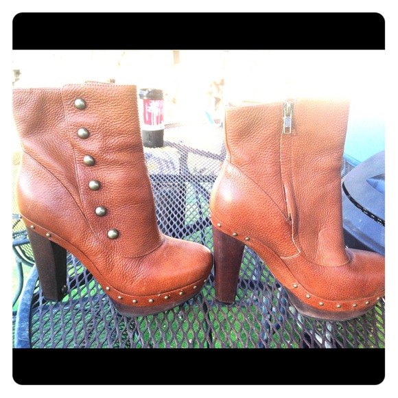 UGG 4 inch boots