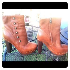 UGG 4 inch boots