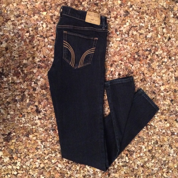 Hollister Jeans - Picture 2 of 4