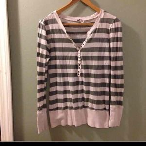 Pale pink and great striped snap down Roxy Henley