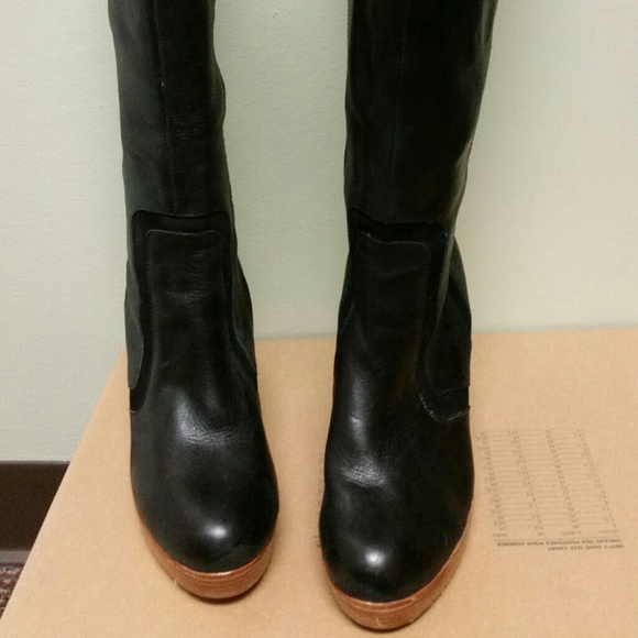 EUC Steve Madden MAIVE black leather and suede