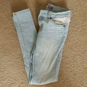 Light Wash Skinny Jean