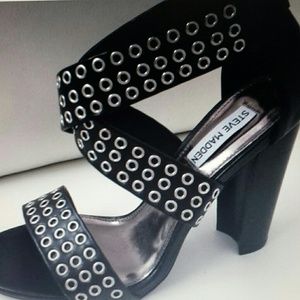 Steve Madden Serel Black Silver Studs Shoes
