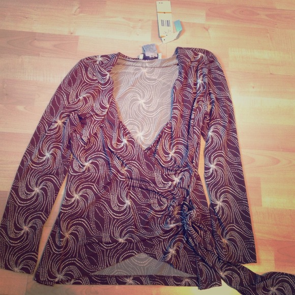 Side Tie Shirt - Picture 1 of 3
