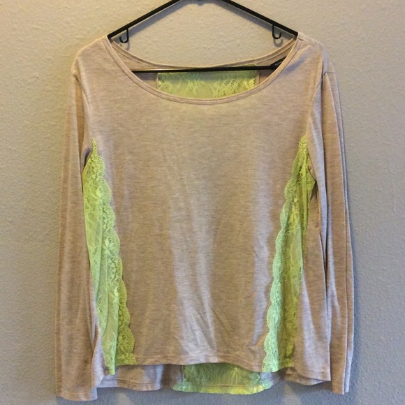 🚫SOLD💗 AE Tan with lime green lace top 💗 - Picture 3 of 3