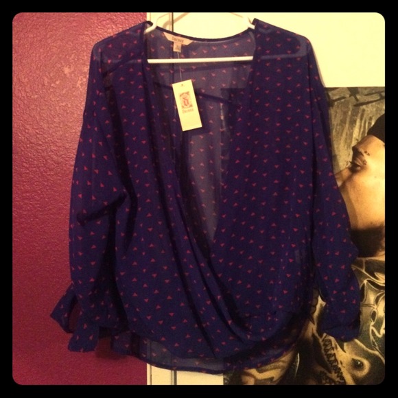 Juniors blue & pink blouse - Picture 1 of 1
