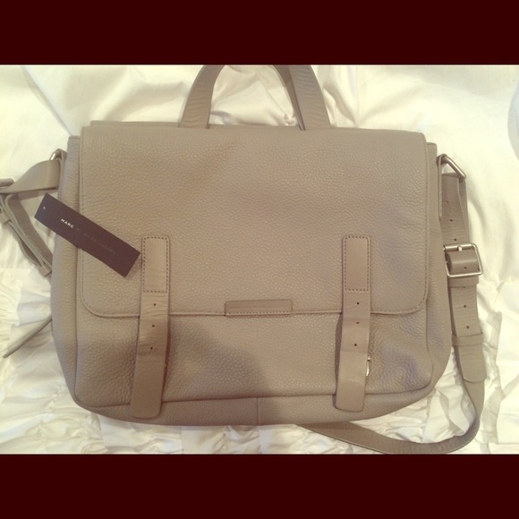 Marc By Marc Jacobs messenger bag