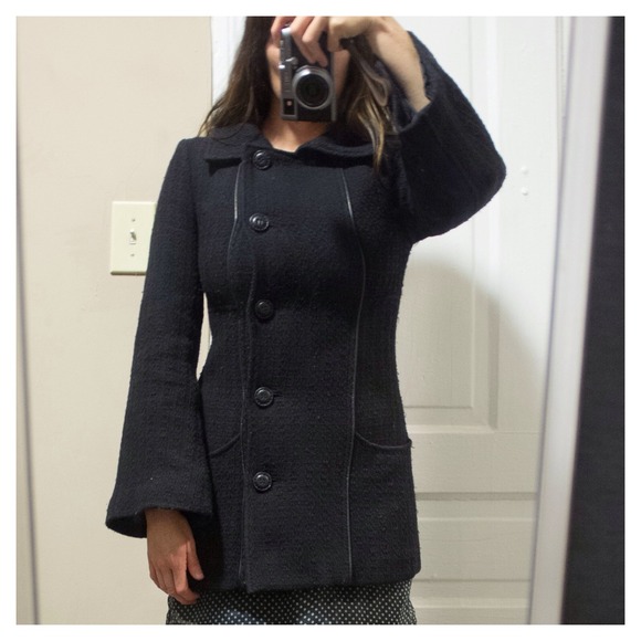 ❤️SOLD❤️ Mackage Black Wool & Leather Coat - Picture 3 of 4