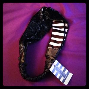 Henri Bendel headband!