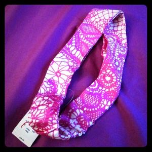 Henri Bendel headband!