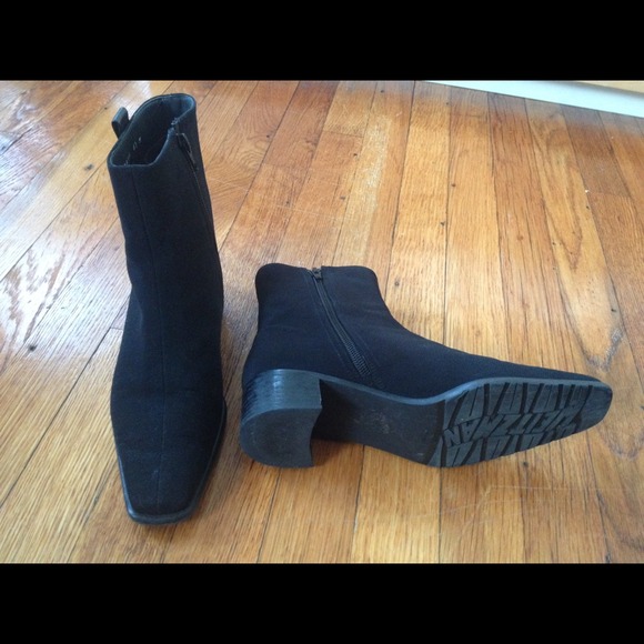 Stuart Weitzman black boots perfect condition