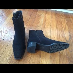 Stuart Weitzman black boots perfect condition