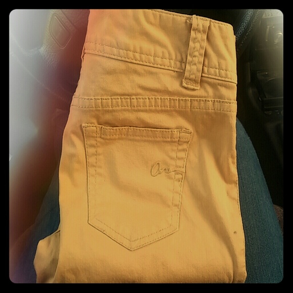 American Rag, Mustard jeans