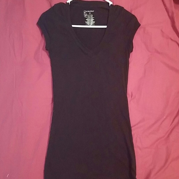 Plain black No Boundaries t-shirt.