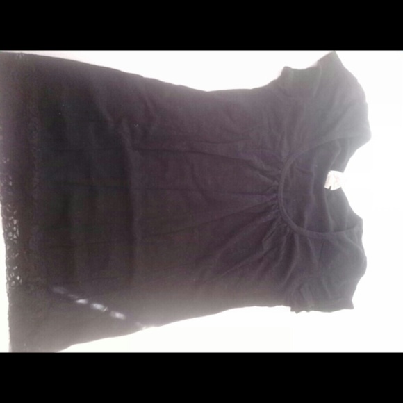 Black tee with lace at bottom