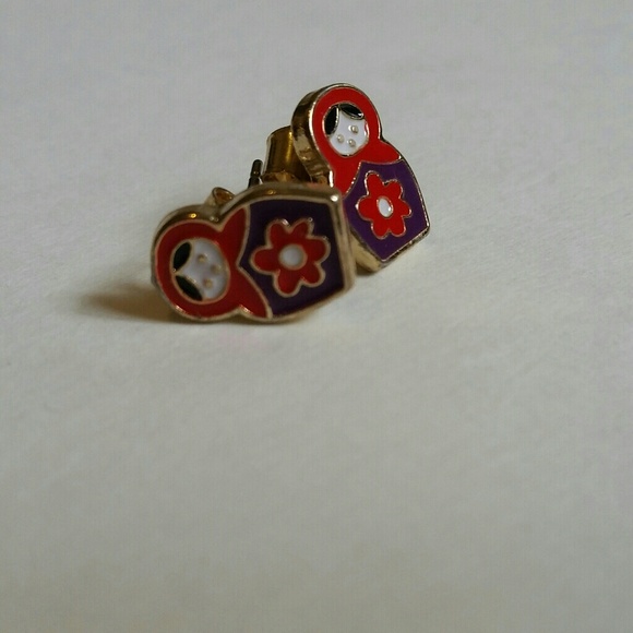 Accessories - Weekend sale!Adorable stud earrings