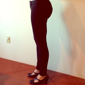 Paige Peg Super Skinny black pants