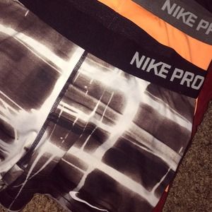 🚫On Hold🚫 Nike Pros Bundle