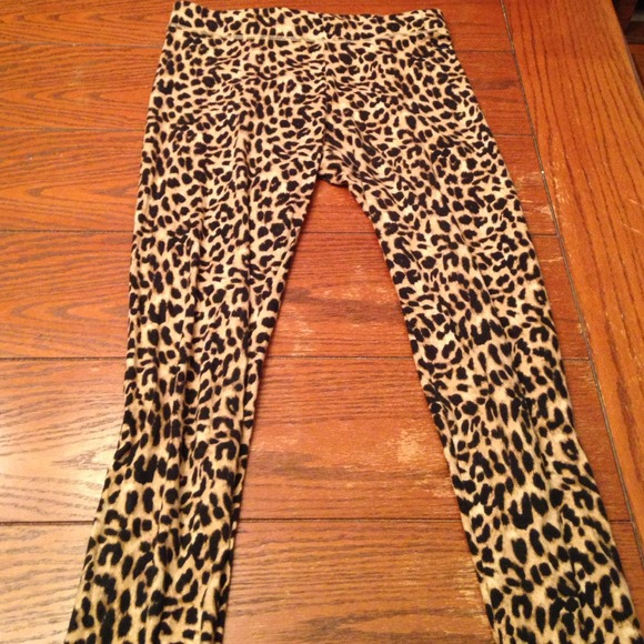 Leopard leggings